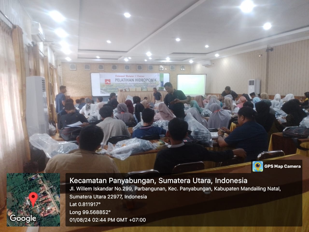 Peserta Kegiatan Life Skill di aula Hotel Rindang (Foto: Dok rakyatjelata/tulloh madina)