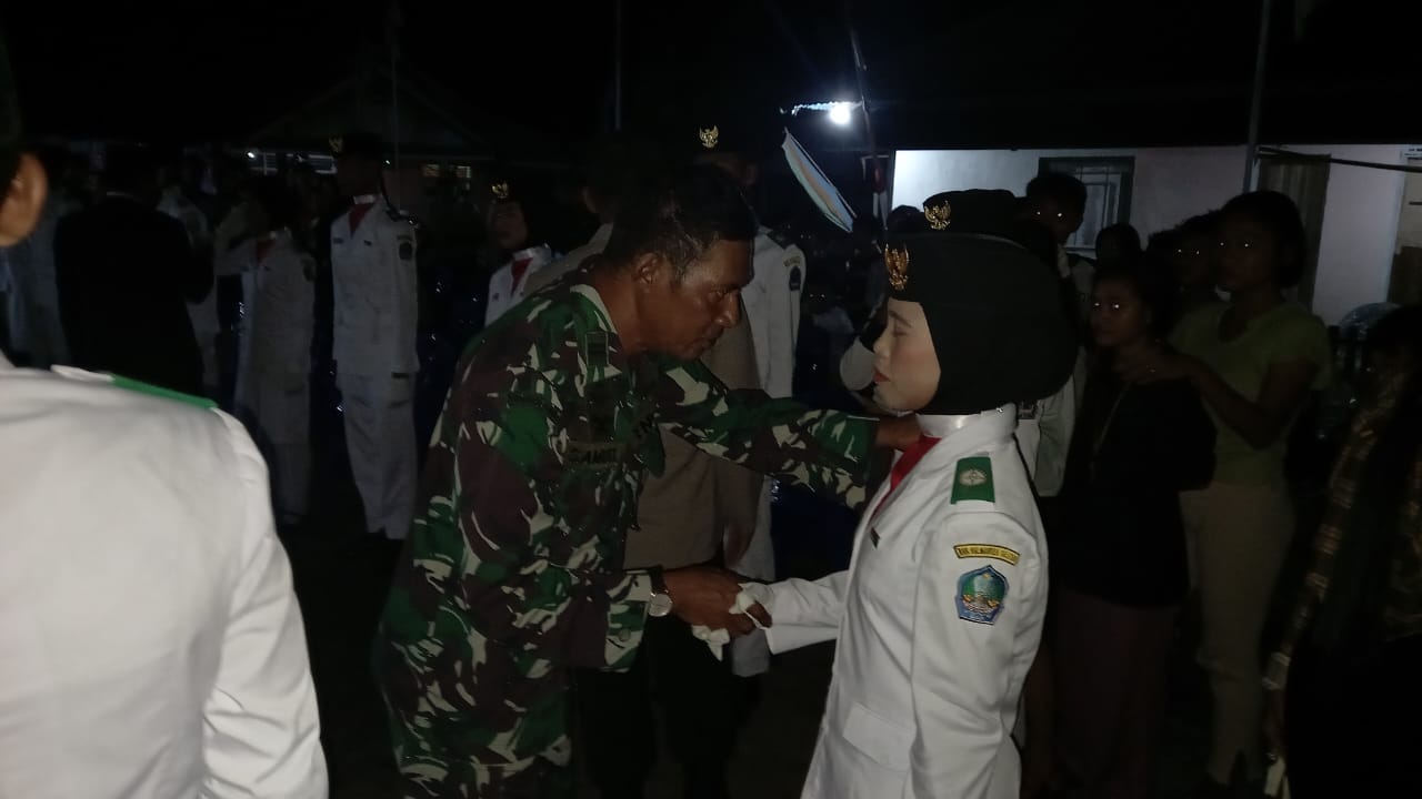 Pengukuhan 30 Pasukan Paskibraka Kecamatan Guruapin, Halmahera Selatan