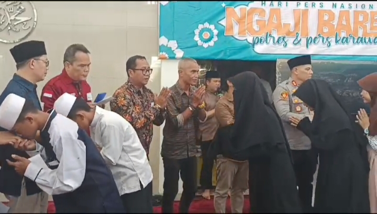Peringatan HPN, Polres Karawang Berikan Santunan Anak Yatim Piatu