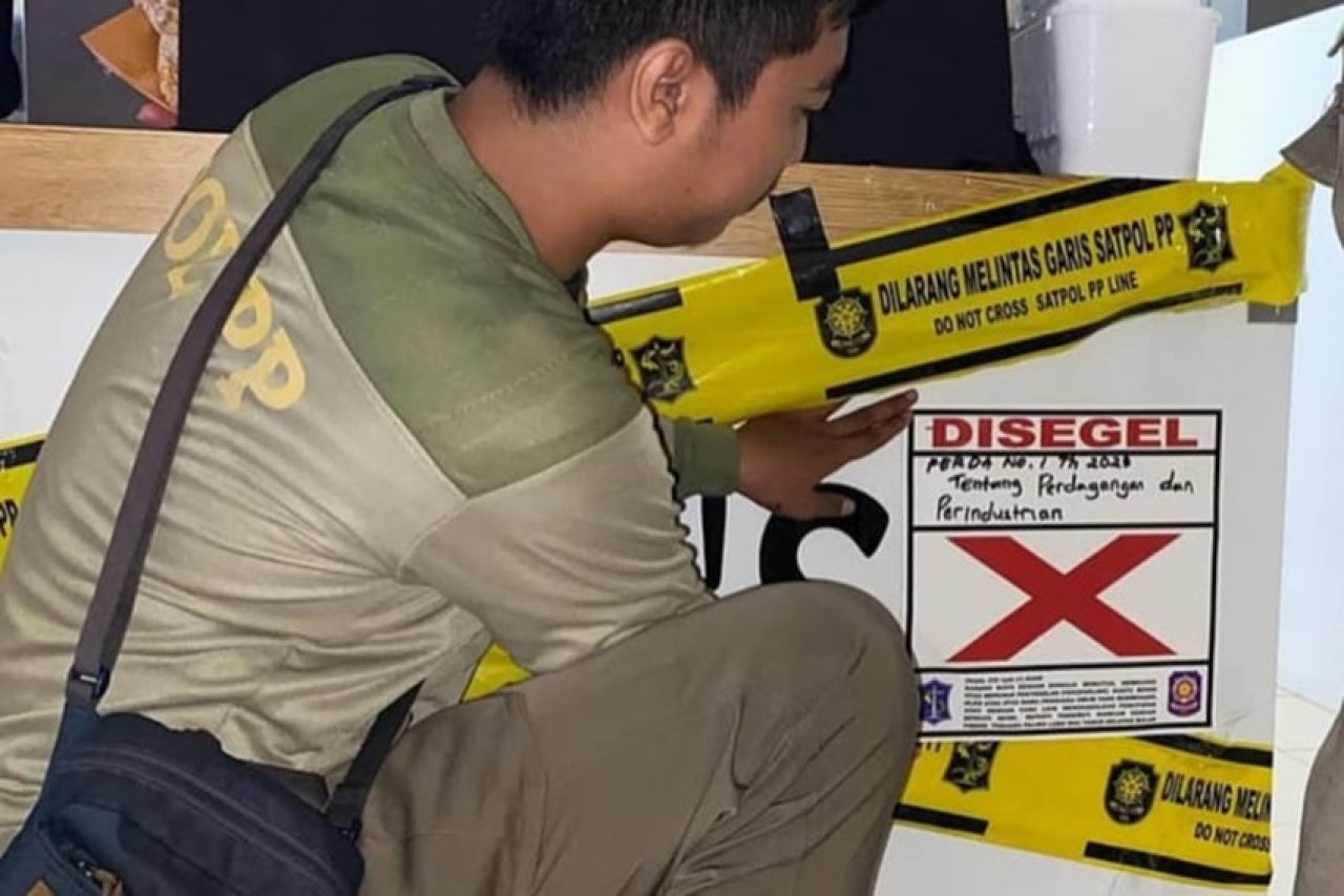 Gerai Es Krim Tak Berizin di Segel Karena Jual Alkohol, Wali Kota Surabaya Beri Keterangan 
