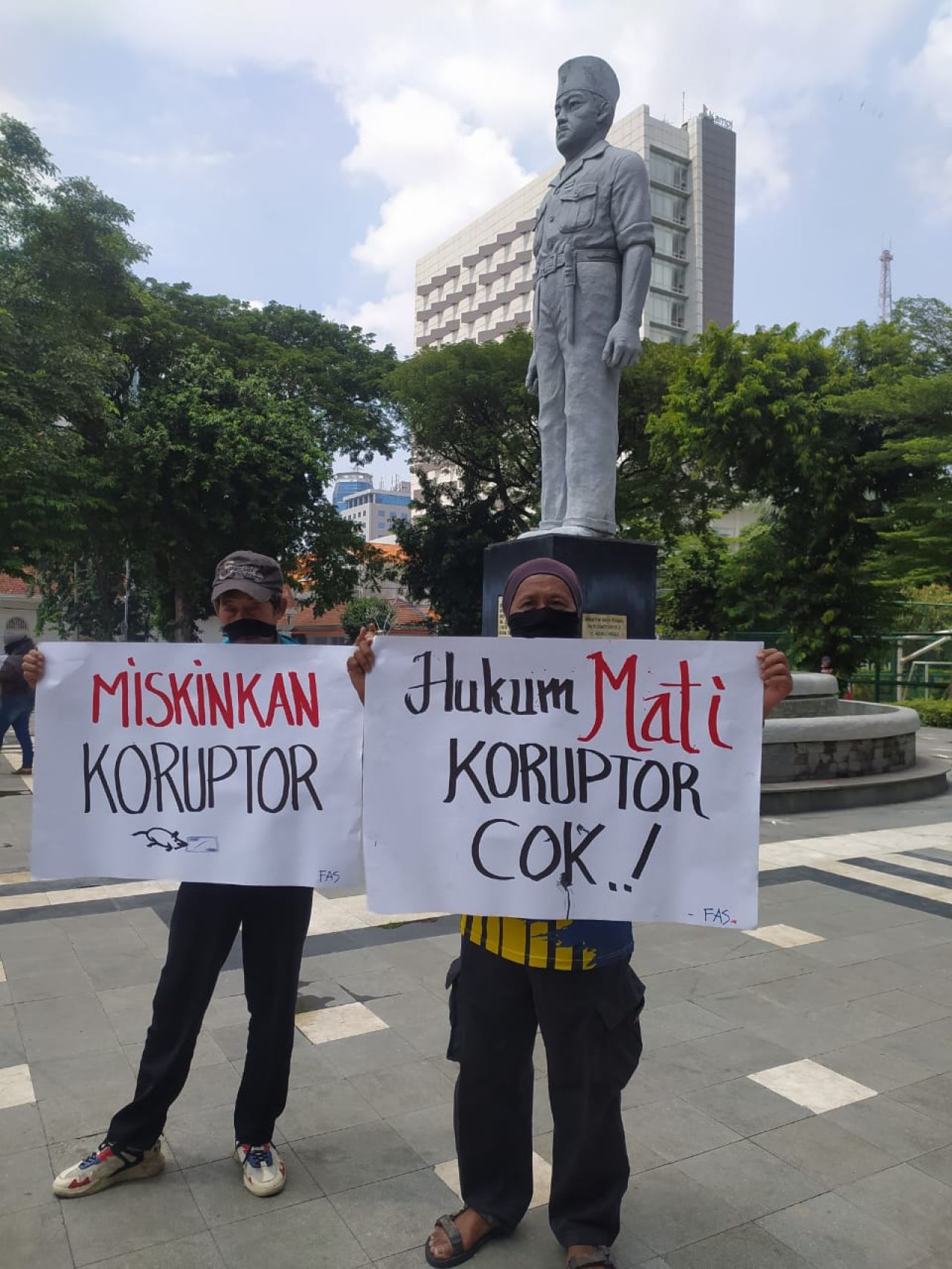 FRONT AREK SUROBOYO (FAS) Serukan Hukum Mati Koruptor Dan Rampas Aset