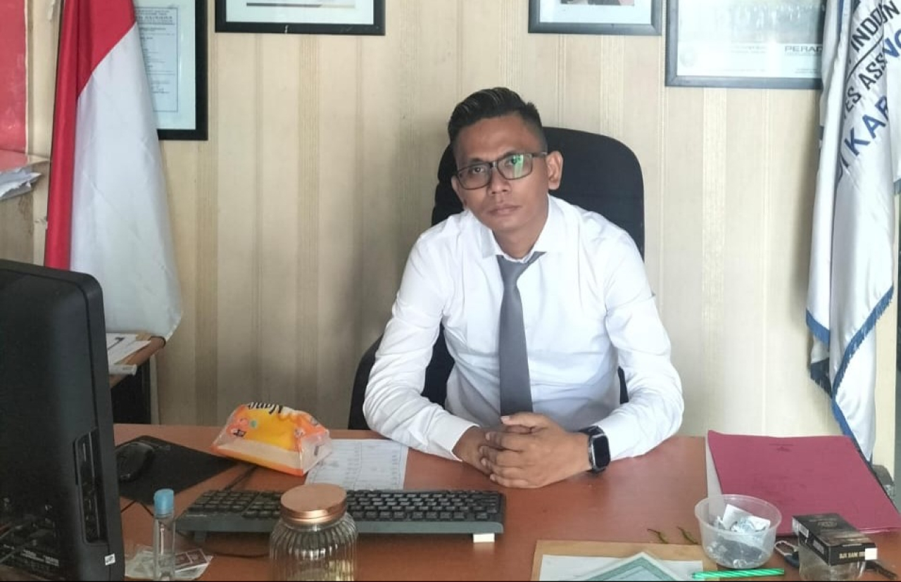 Fajar Ramadhan Ketua PBH PERADI SAI Karawang Menyatakan Dukungan Penuh Kepada LBH Cakra