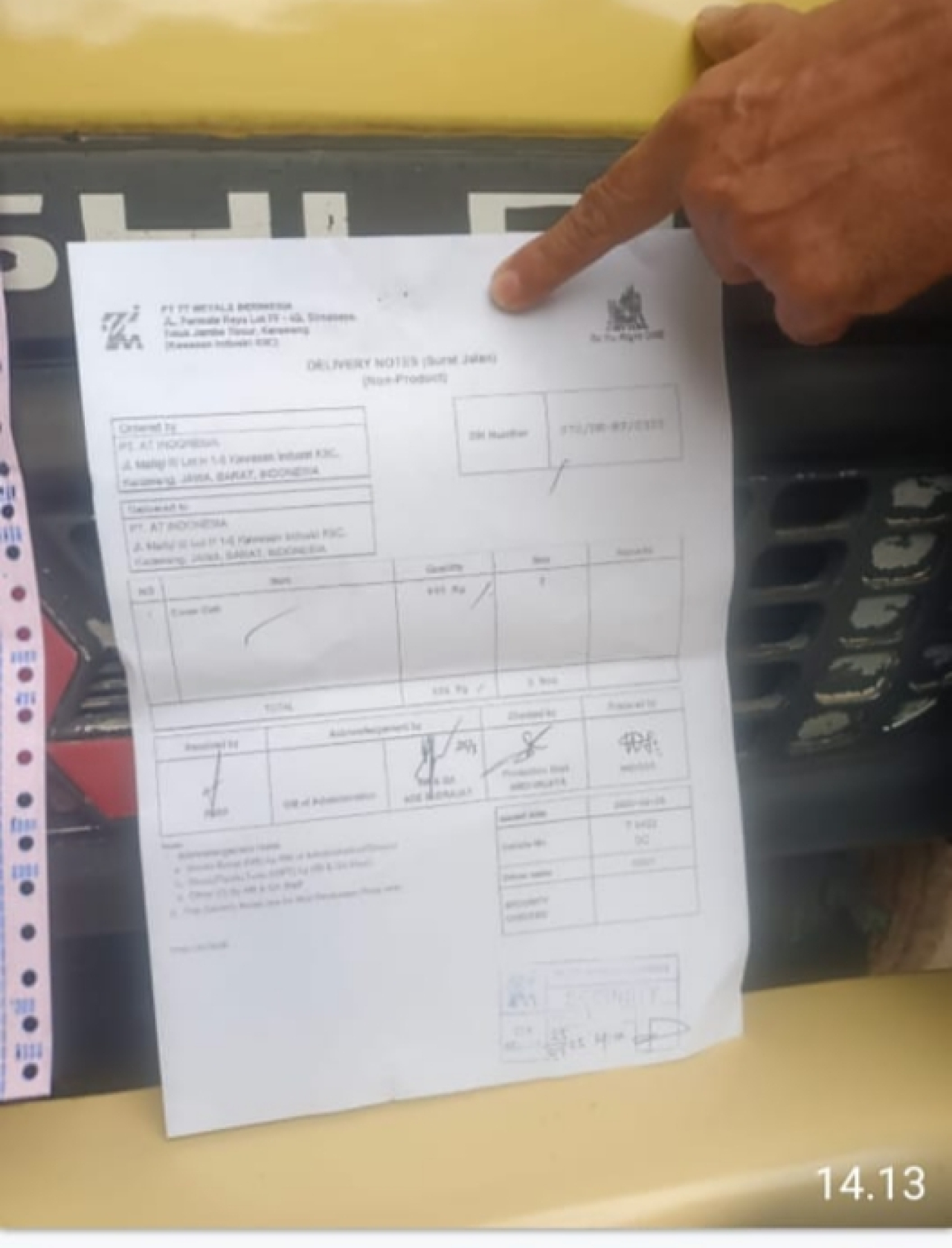 Bukti Surat Jalan yang dikeluarkan oleh karyawan PT TTMI (Foto: Dok @di)