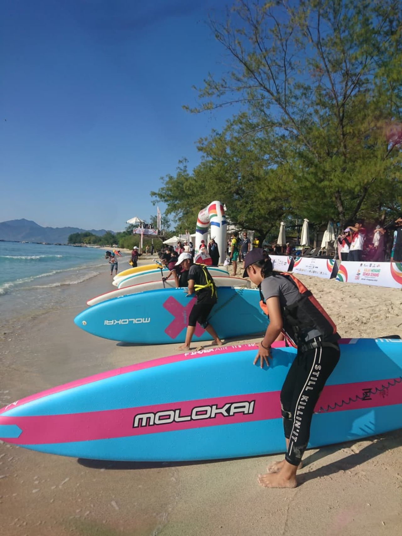 Jawa Timur Juara Umum Stand Up Paddle di FORNAS VIII 2025