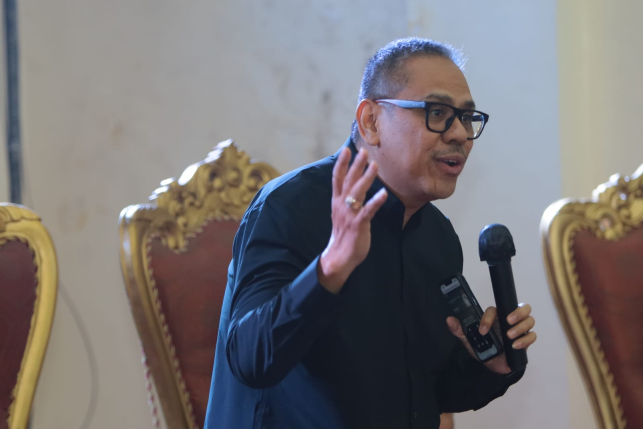 Wakil Ketua Komisi A DPRD Surabaya, Pdt. Rio Pattiselanno (Foto: Dok istimewa)