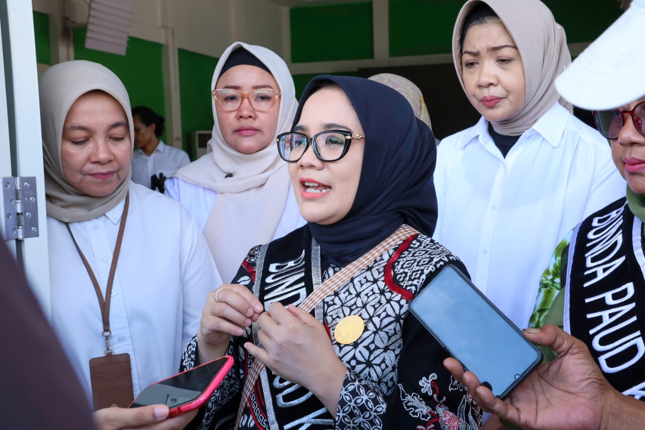 Pemkot Surabaya Gencarkan Wajib Belajar 13 Tahun