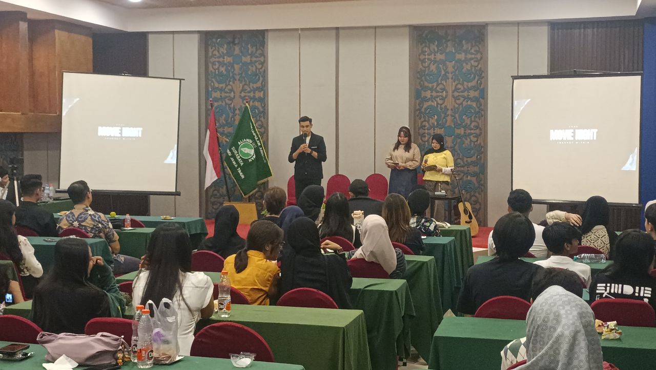 Foto : Perwakilan Cak Dan Ning Saat Memberikan sambutan di raker AWS dan Screning Film KFAK