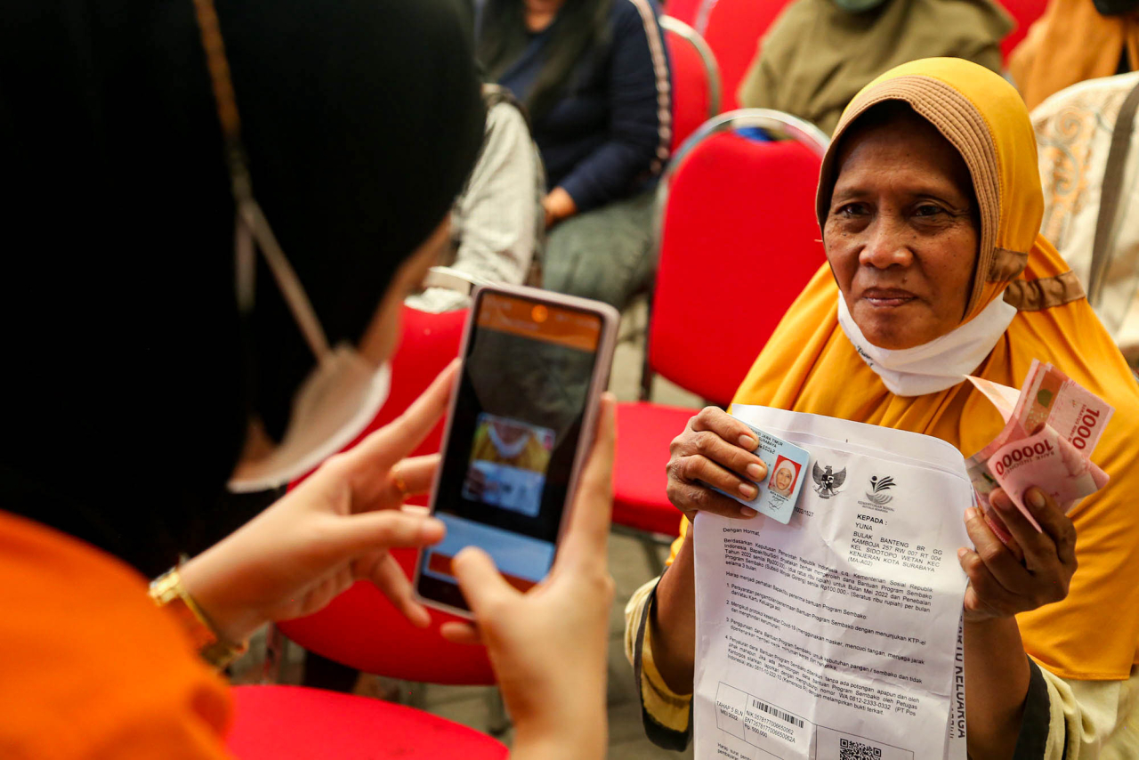 Pemkot Surabaya Imbau Warga Tertib Adminduk agar Bansos Tepat Sasaran