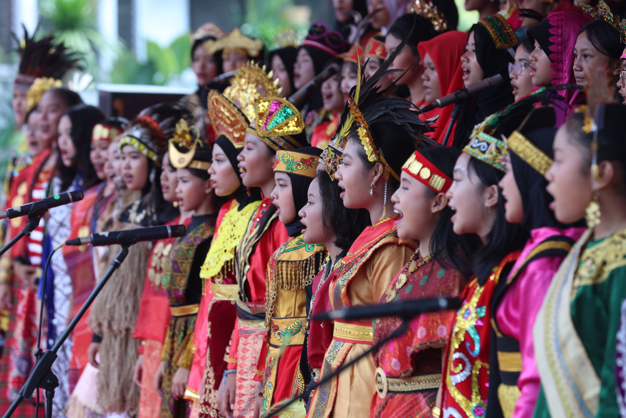 Pemkot Surabaya Beri Penghargaan untuk 68 Pemuda Berprestasi di Hari Sumpah Pemuda ke-97