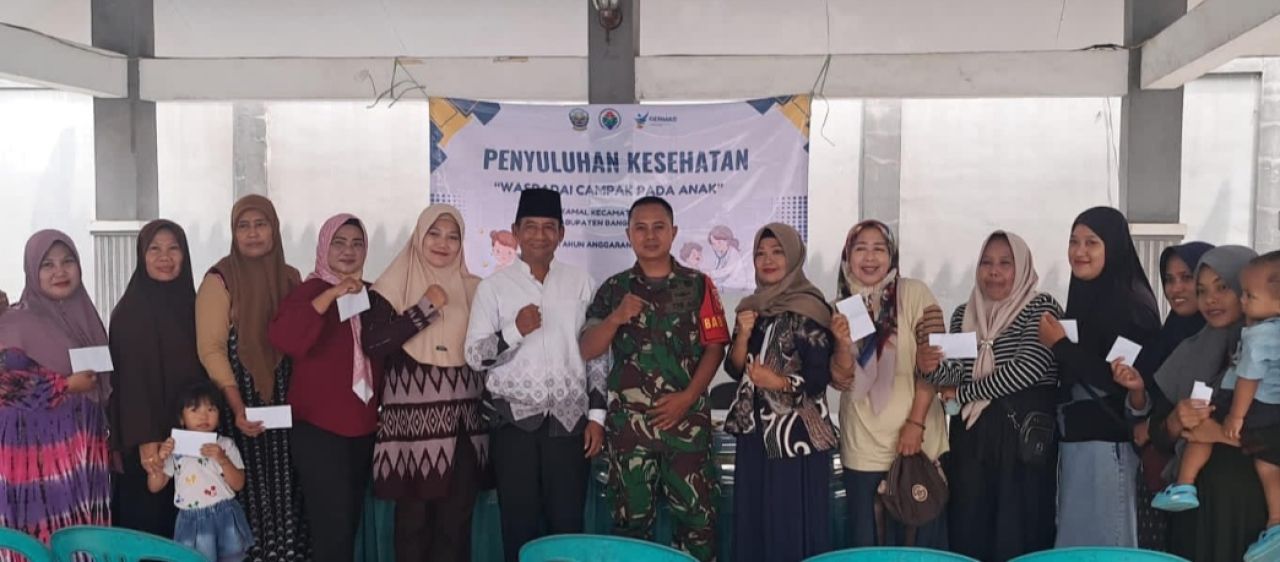 Babinsa Kamal Dampingi Penyuluhan Kesehatan “Waspadai Campak pada Anak”