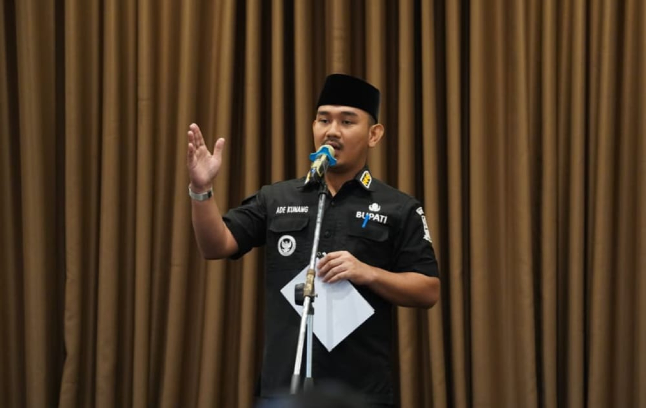 OTT KPK!! Bupati Bekasi Jalani Rangkaian Pemeriksaan