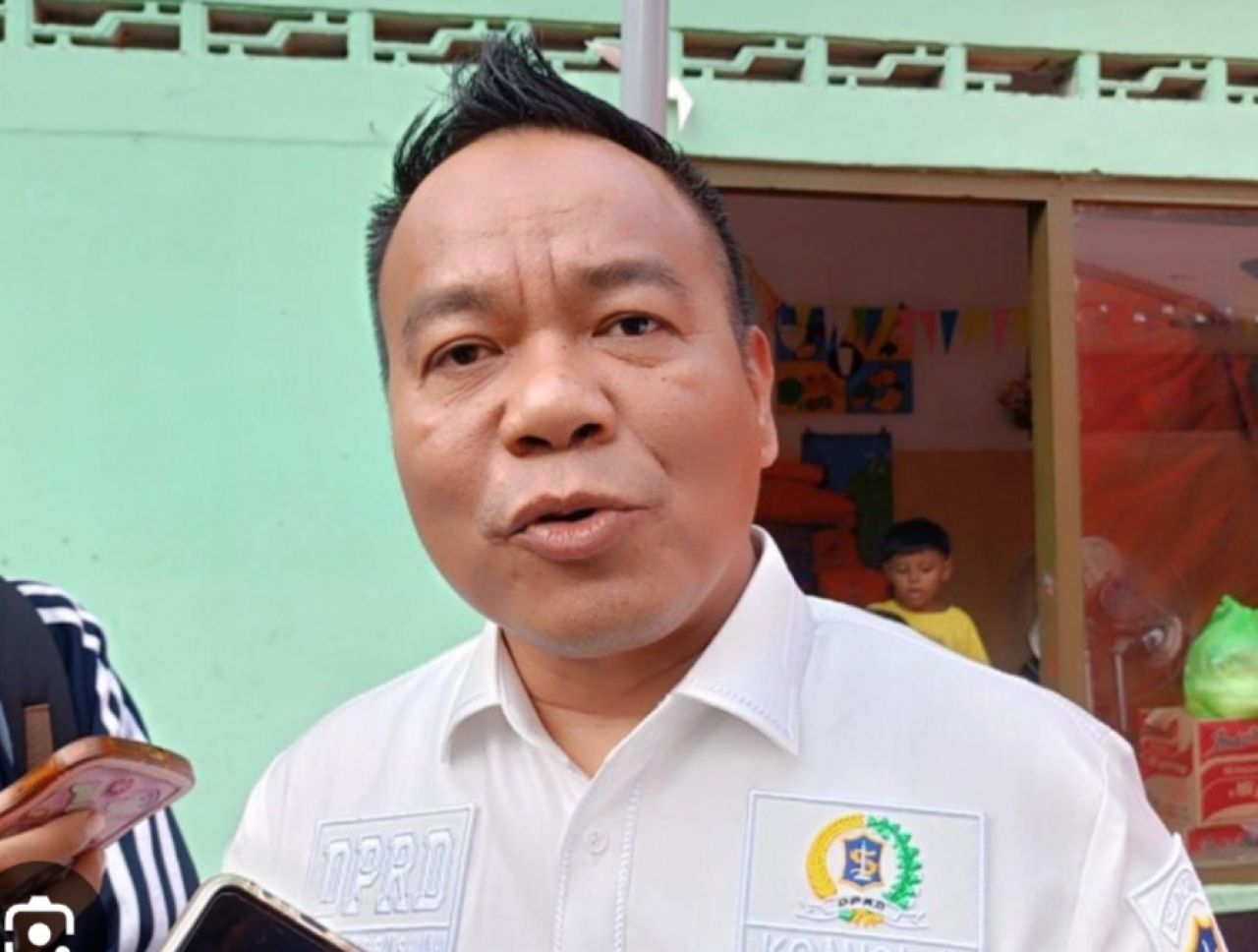 Foto : Yona Bagus Widyatmoko Ketua Komisi A DPRD Surabaya (Sumber Google)