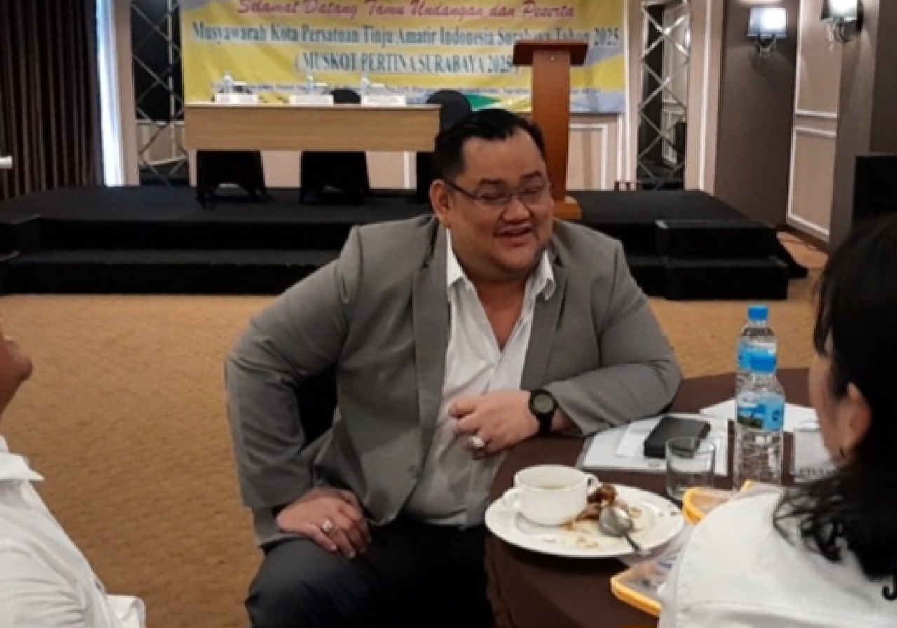 Ferlix Prasetya S.H.,CCPS terpilih sebagai Ketua Persatuan Tinju Amatir (PERTINA) Kota Surabaya periode 2025-2029 (Foto: Dok rakyatjelata/hendro)