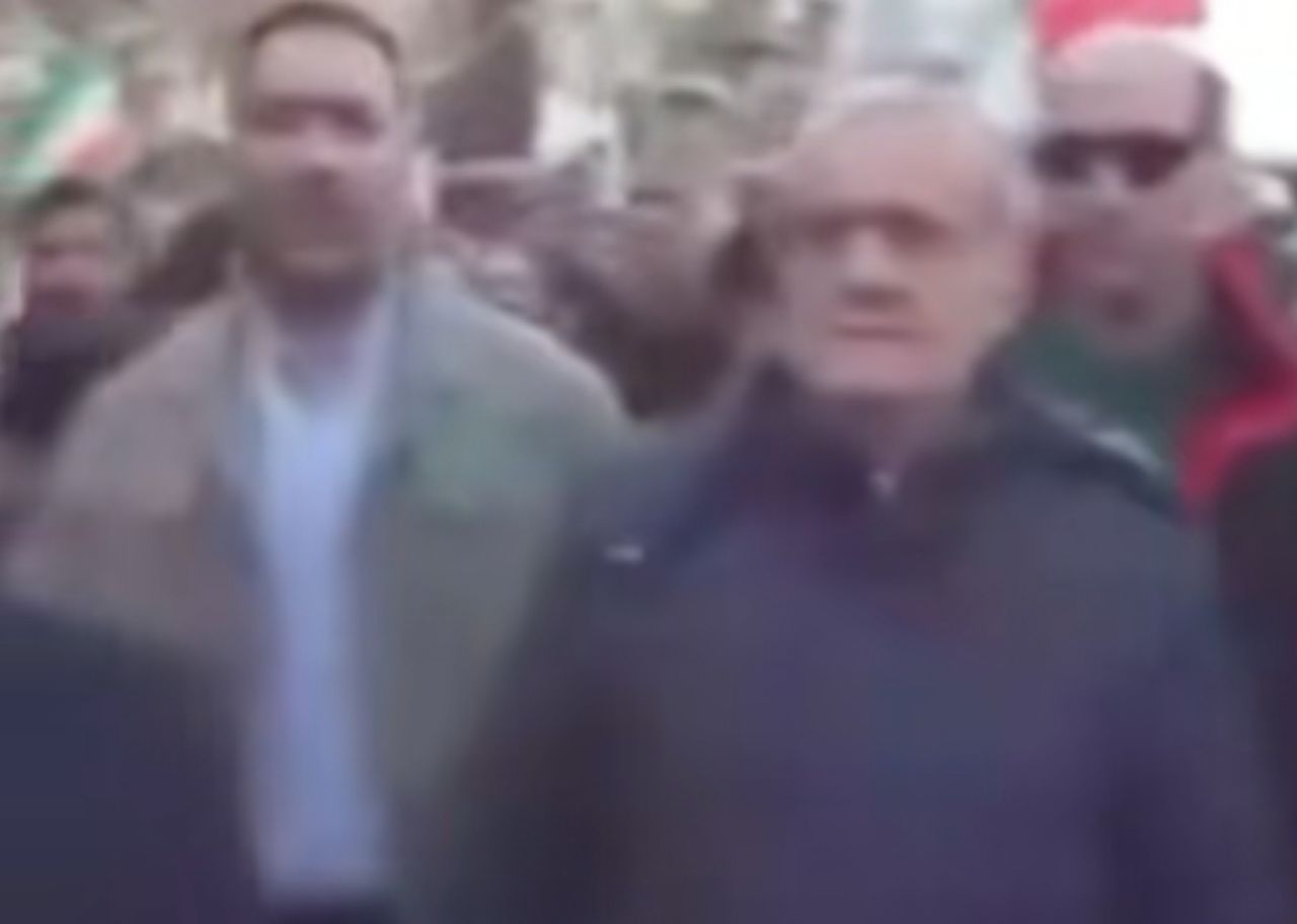 Akibat Gelombang Ekonomi Iran Mulai Krisis