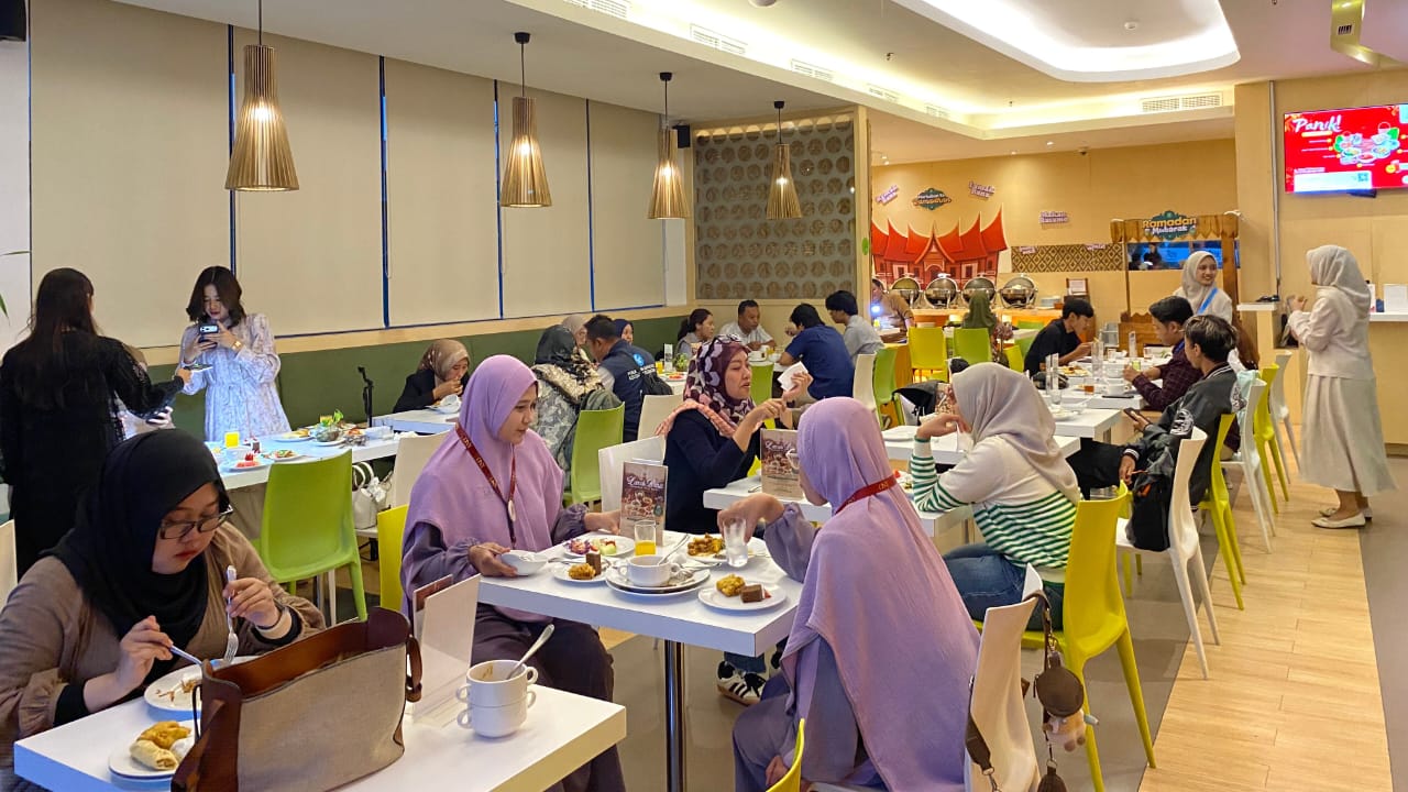 “LAMAK BANA!” Ramadan Iftar Buffet di Zest Jemursari Surabaya, Cita Rasa Autentik Minangkabau