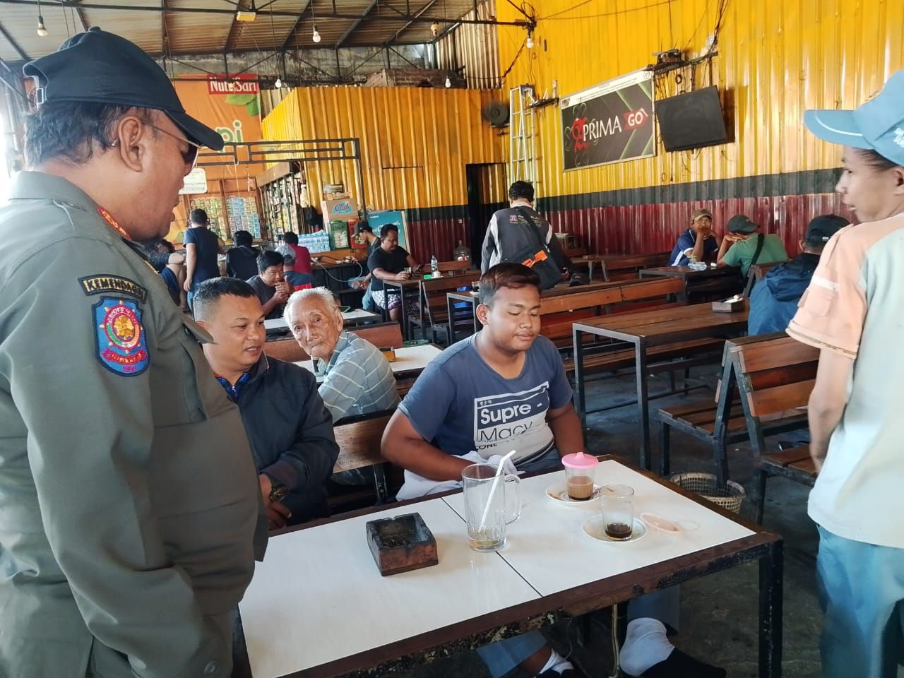 Praja Surya 55 Kenjeran Amankan Tiga Pelajar Diduga Bolos Sekolah di Sidotopo Wetan