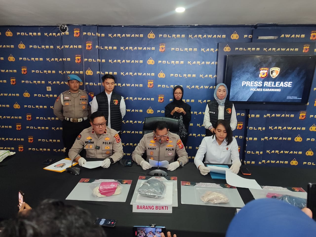 Pria di Karawang Cekik Pacar Hingga Tewas, Mayat Dibuang di Kawasan KJIE  ‎