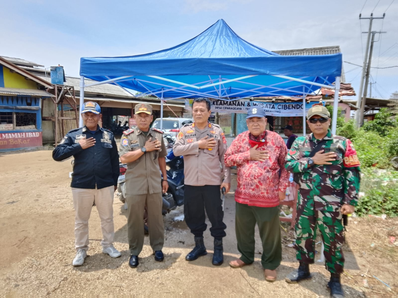 Kapolsek Tempuran Bersama Muspika Gelar Pengamanan Kamtibmas H+3 Lebaran di Pantai Cibendo