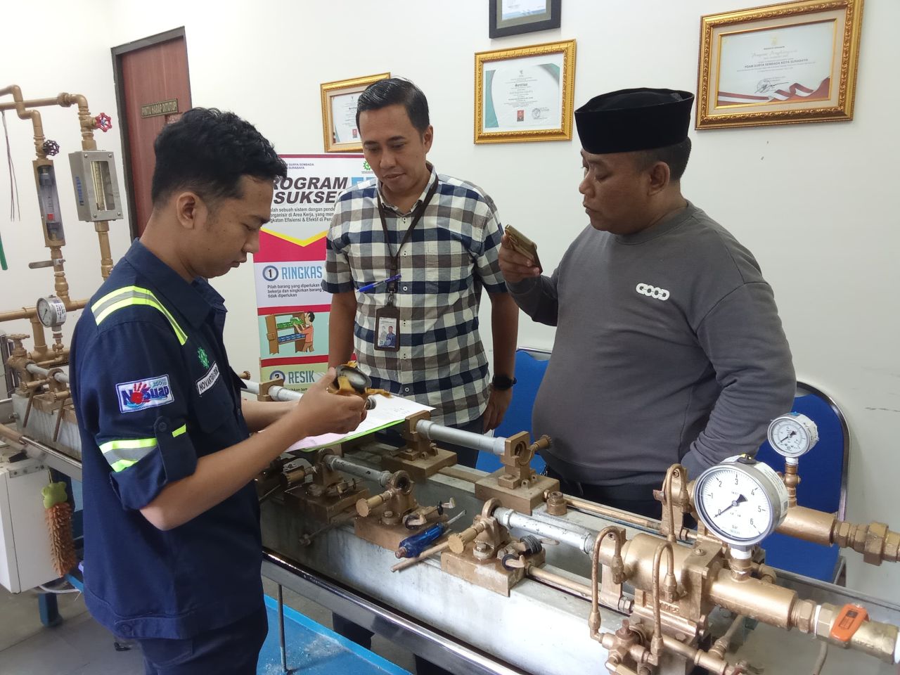 Atasi Persoalan Pelanggan Perumda Air Minum Surya Sembada Ajak Tingkatkan Penggunaan Aplikasi CIS