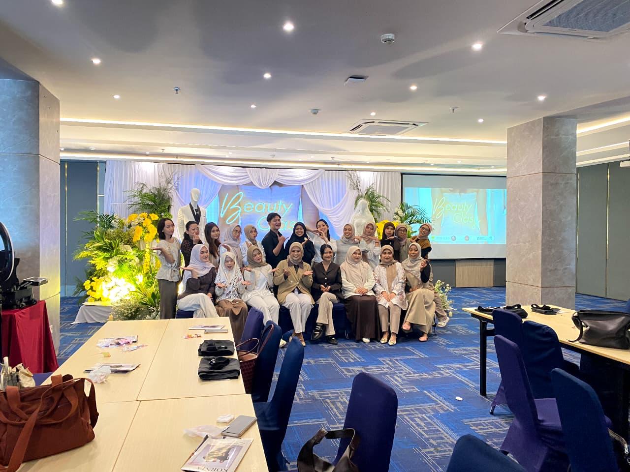 Yello Hotel Surabaya menyasar pasangan calon pengantin melalui penyelenggaraan Wedding Showcase bertajuk "Timeless Intimacy" (Foto: Dok.istimewa)